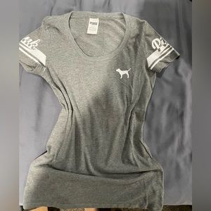 PINK logo short sleeve shirt